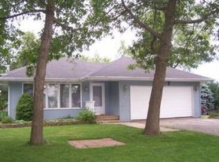 221 Rochester Rd NE, Poplar Grove, IL 61065