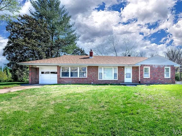 79 S Floridale Dr, Saint Louis, MO 63135