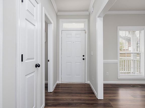 3rd image of 346 Heatherstone Rd