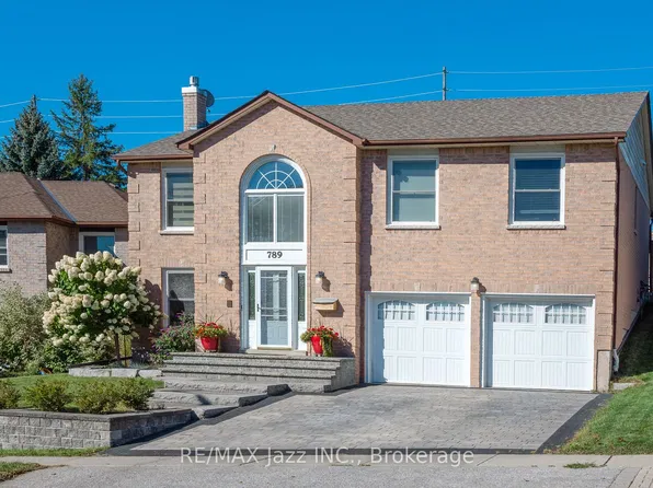 789 Lochness Cres, Oshawa, ON L1J 7R2
