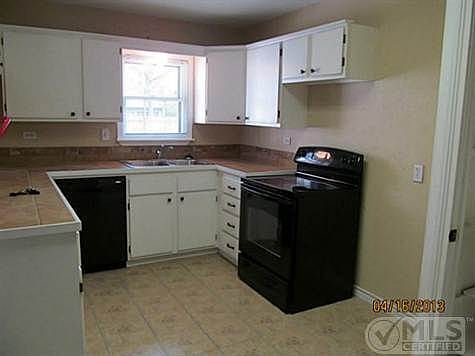 4th image of 3150 S 19th St