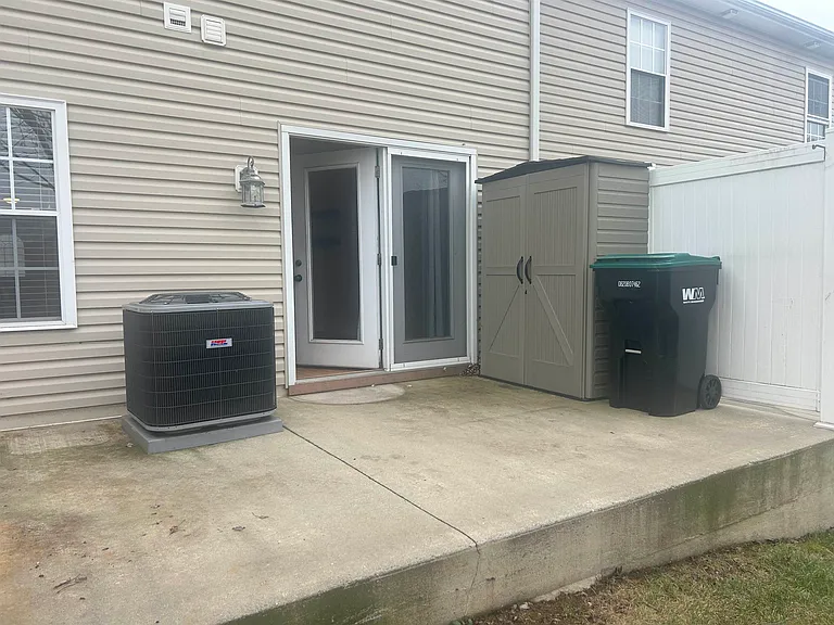 125 Joyce Dr — Photo 16