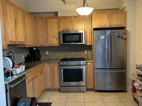 5th image of 300 Communipaw Ave APT 24