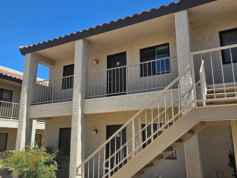 1989 Mesquite Ave #60 — Photo 2