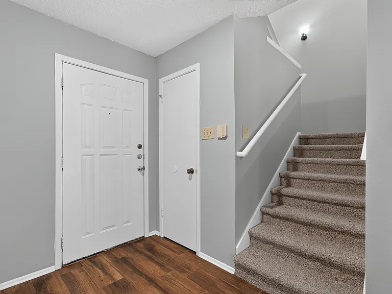 3824 Forsyth Park — Photo 4