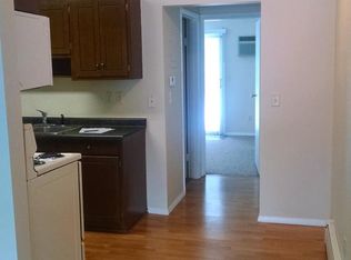 52715 35 1/2 St APT 6, Paw Paw, MI 49079