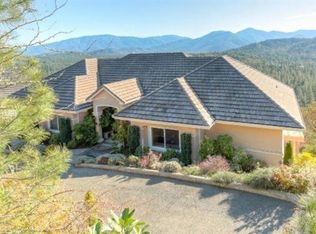 495 Tower Heights Dr, Grants Pass, OR 97527