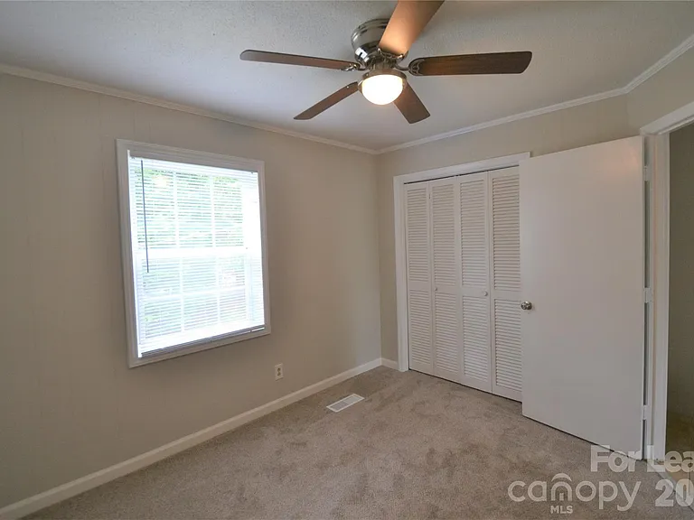 106 Durham Rd — Photo 13