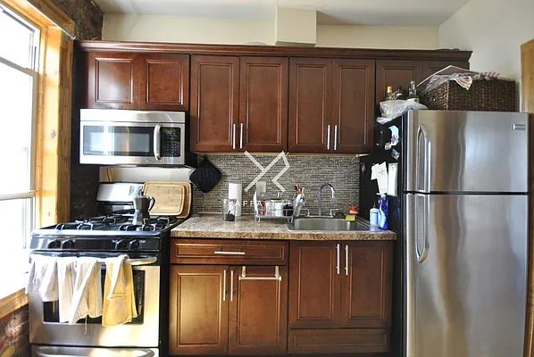 Rented by Yaffa Realty LLC | media 15