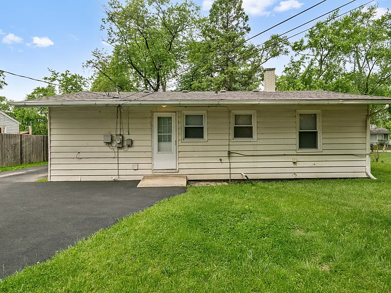 1540 Cherry Ln — Photo 18