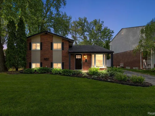 726 Woodlawn Ave, Royal Oak, MI 48073