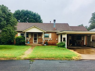 209 S 17th St, Clinton, OK, 73601