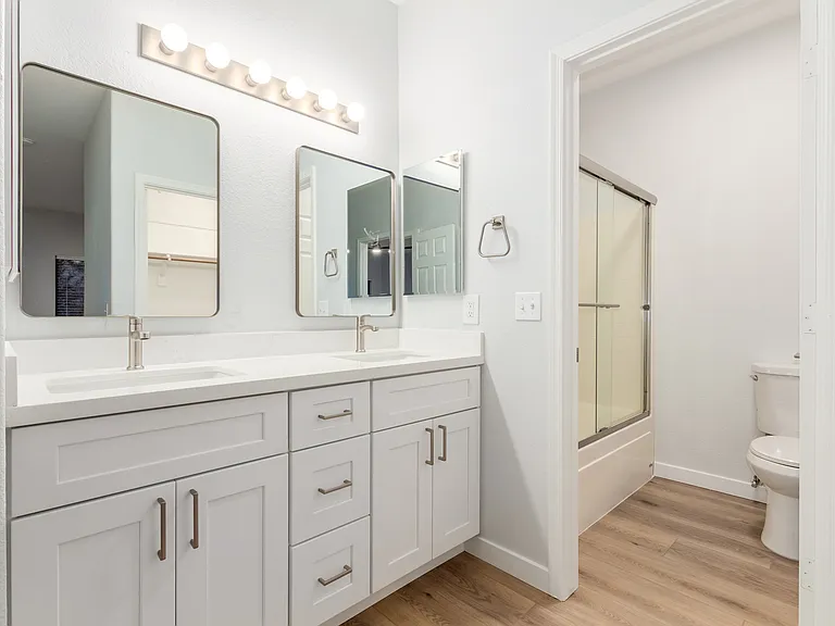 Main bathroom