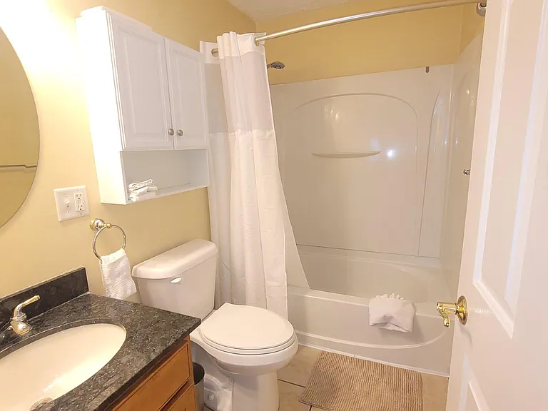 89 Ashworth Ave #8 — Photo 15
