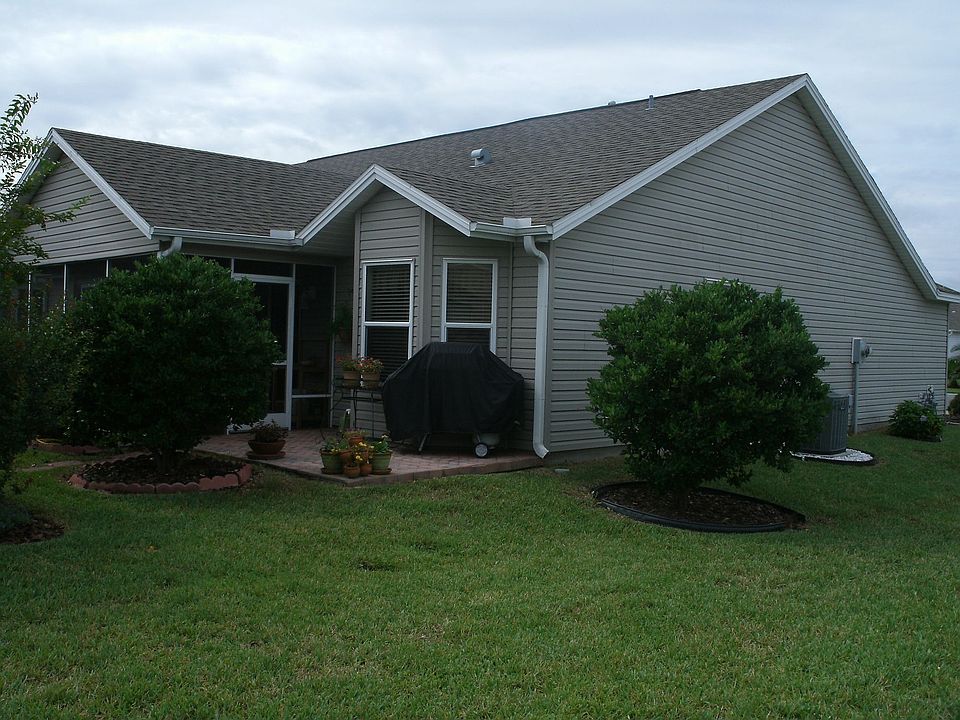2nd image of 2203 Bernard Ln