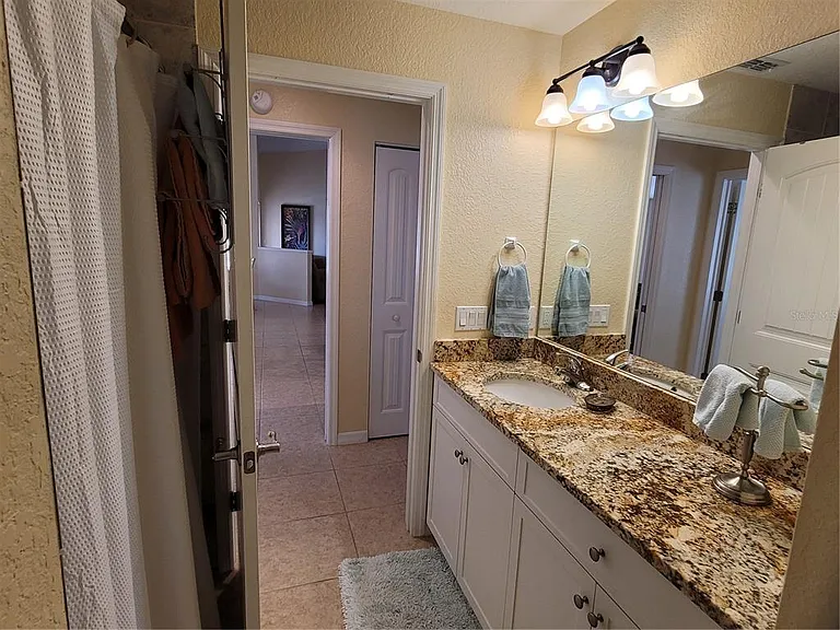 9458 Modesto Cir — Photo 28