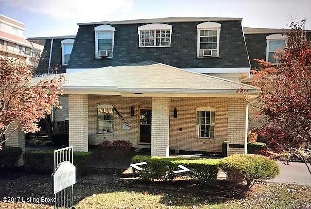 1 bed, 1.0 bath, 727 sqft, $850 — Photo 1