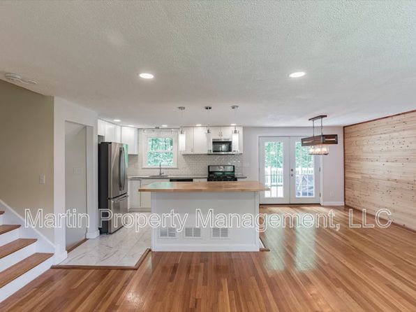 12 Joyce Rd