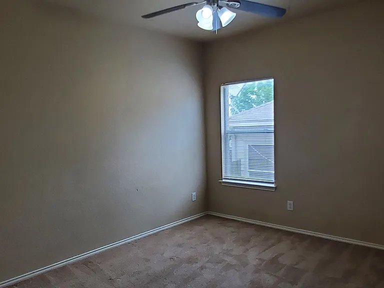 6703 Foster Flds — Photo 26
