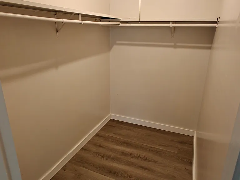 Stonewood Apartments — Photo 16