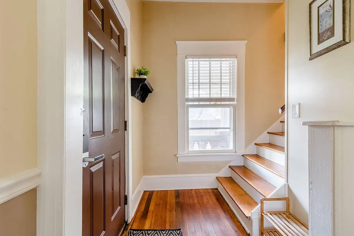 2726 N Roxboro St — Photo 4
