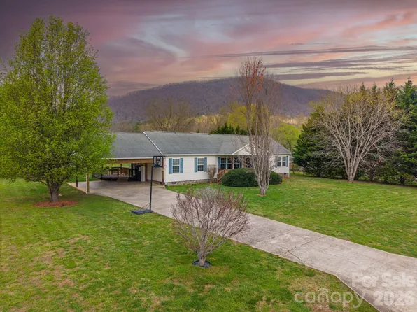 22 Brookfield Ln, Old Fort, NC 28762