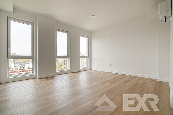 Rented by EXR | media 2