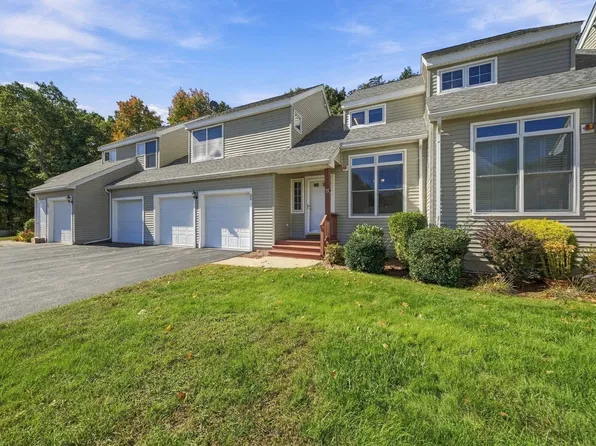 35 Coles Way #35, Atkinson, NH 03811