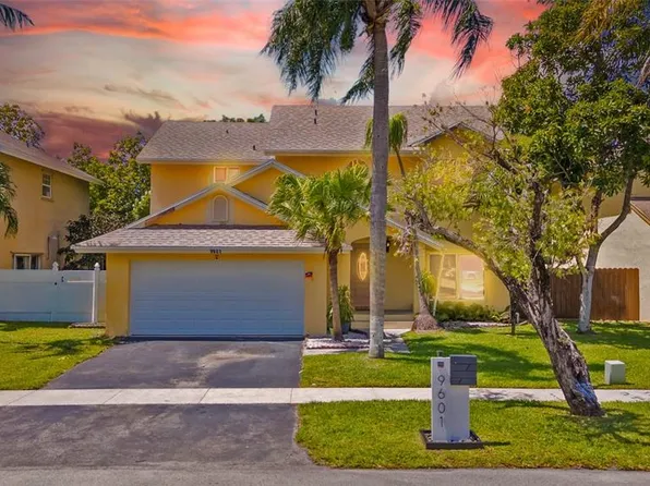 9601 SW 9th Ct, Hollywood, FL 33025
