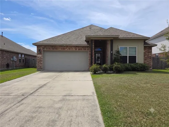 260 E Lake Dr, Slidell, LA 70461