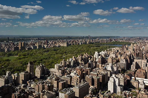 Sold by Avenue Real Estate | media 39