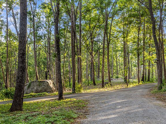 51st image of 748 Woodcock Rd