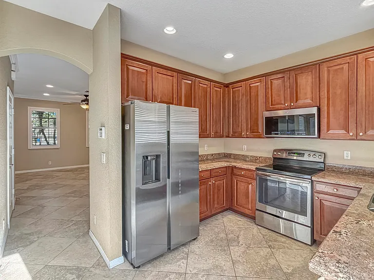 179 E Bay Cedar Cir — Photo 9