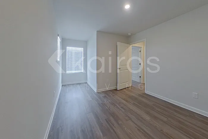 329 Ironwood Ct — Photo 13