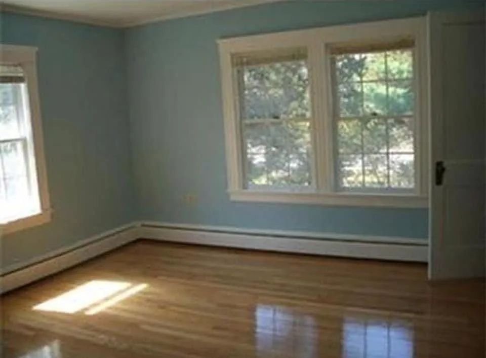 4 bed, 2656 sqft, $4,200 — Photo 3