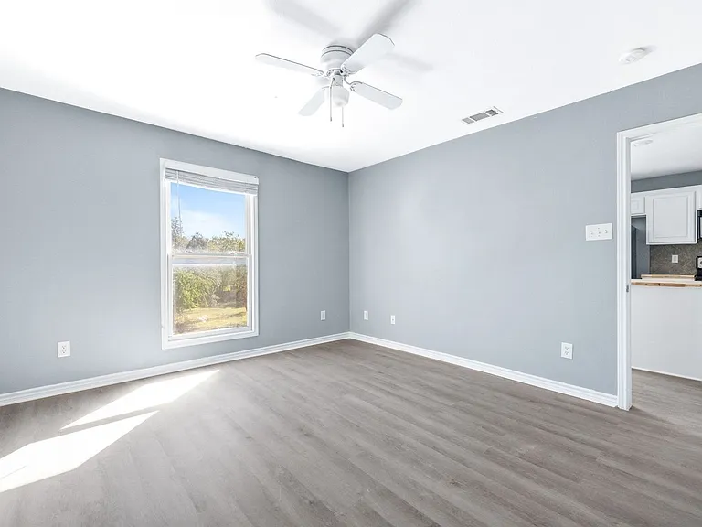 805 N Main St #104 — Photo 22