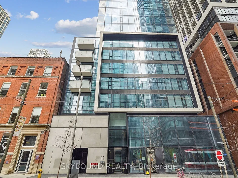 11 Charlotte St #608
