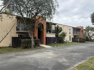 10822 SW 88th St APT S23, Miami, FL 33176