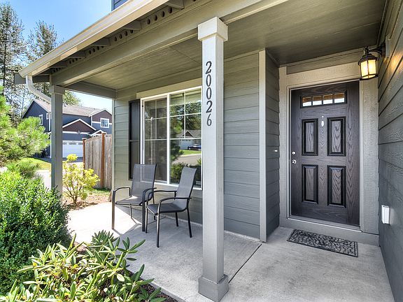 3rd image of 20026 98th Ave E