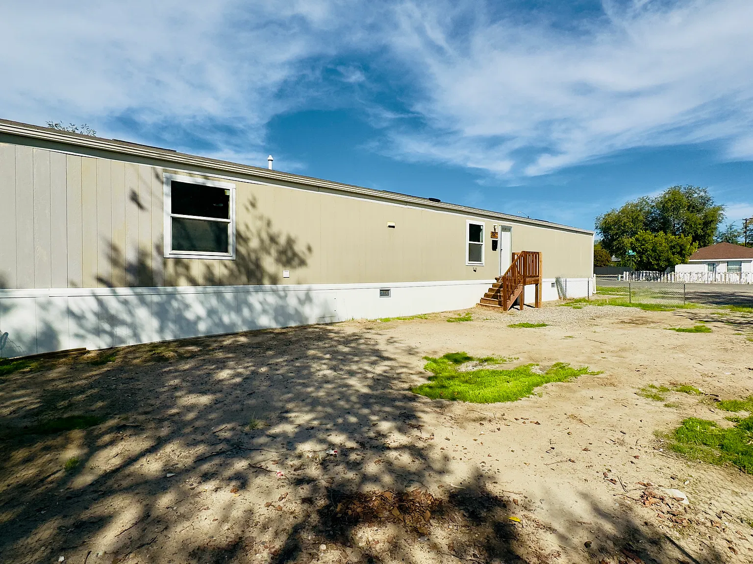 3 bed, 1064 sqft, $1,850 — Photo 2