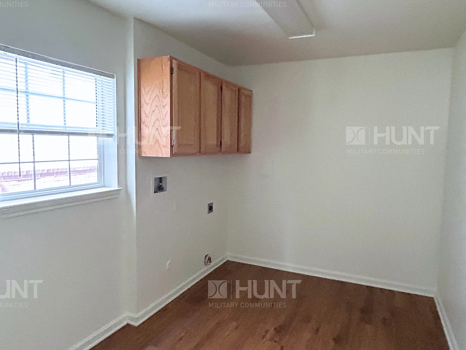 4 bed, 2.5 bath, 1950 sqft, $1,900 — Photo 4