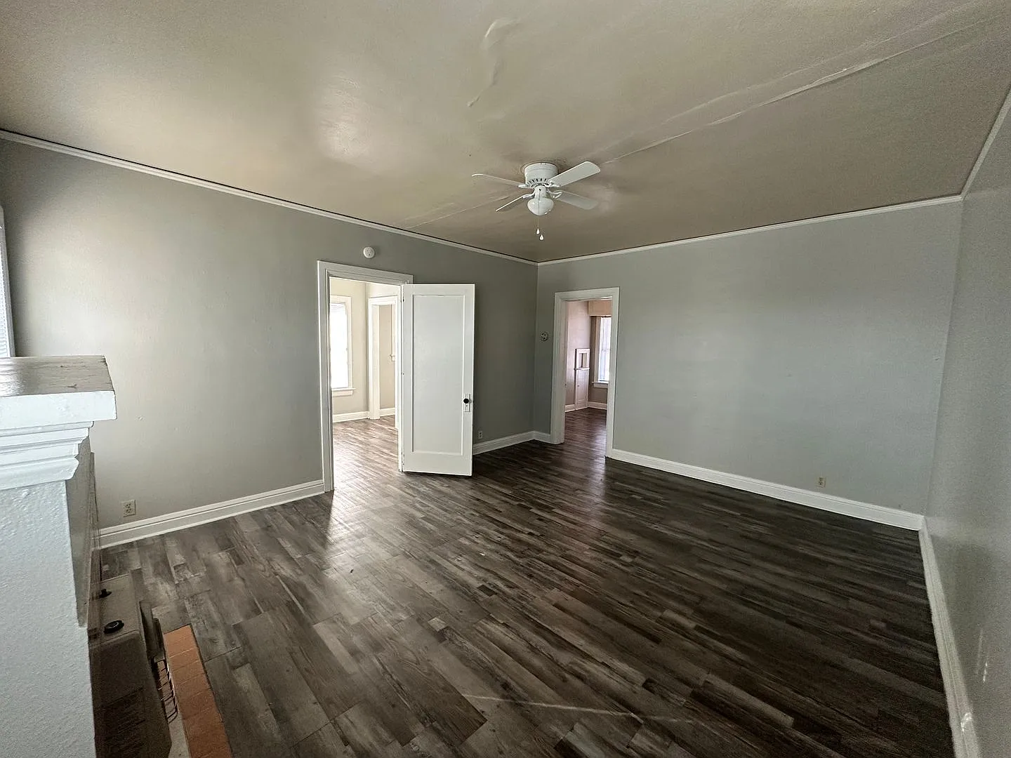 216 West Oak Avenue — Photo 2