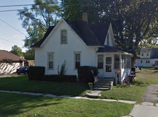 809 S 5th St #1, Oregon, IL 61061