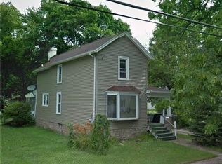 25 Nichols St, Lockport, NY