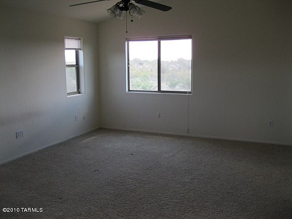 5th image of 7830 E Big Meadow Dr