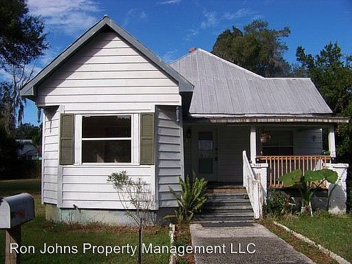 1st image of 604 W Cherry St