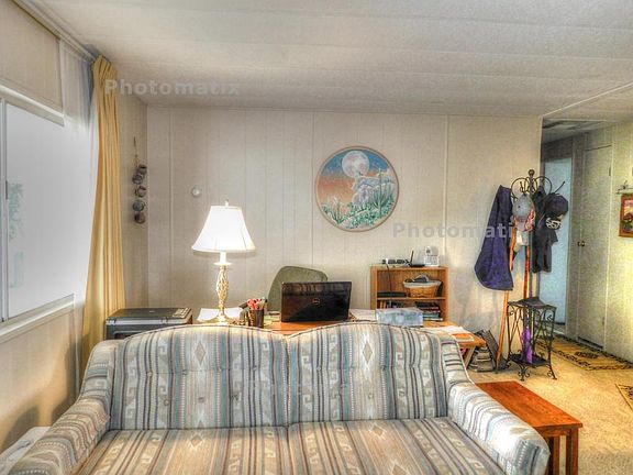 5th image of 51 E Donna Dr