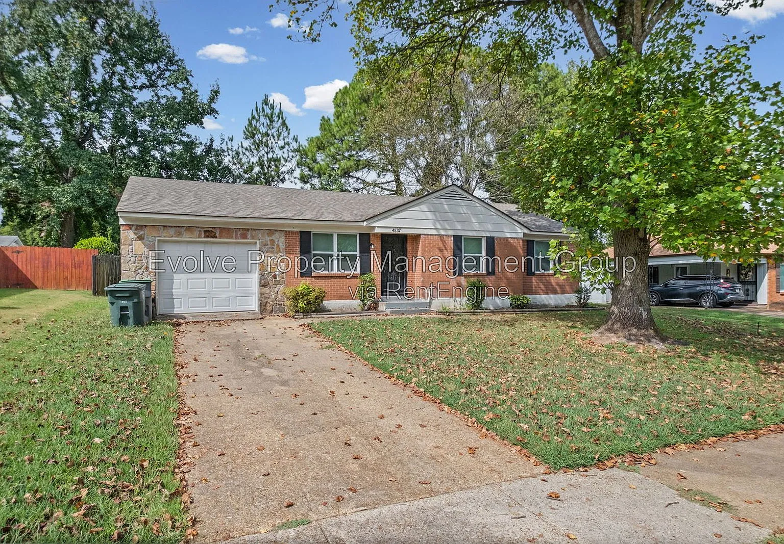 3 bed, 1.0 bath, 1083 sqft, $1,150 — Photo 1