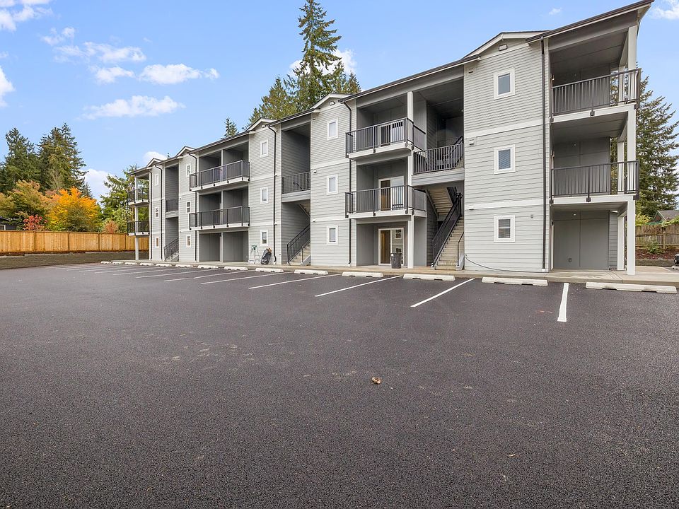 1st image of 1733 Payseno Ln SE #101