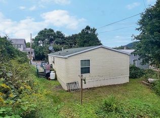 621 Church St, Saxton, PA 16678